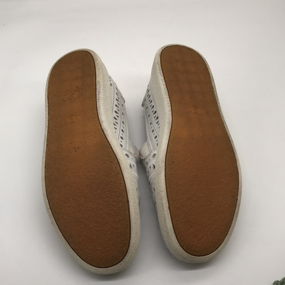 UGG Islet Laser Cut Women’s White Leather Slip-On Flat Spring/Summer Loafers - Picture 7 of 9